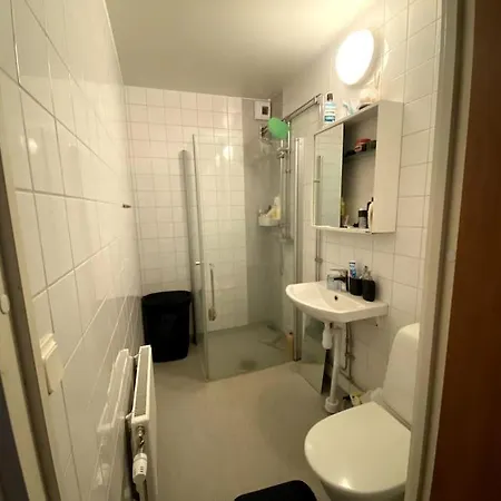 1-bedroom In With Free Parking Apartment *