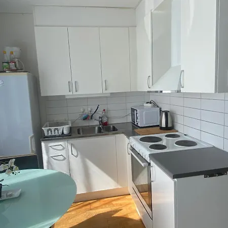 Apartment 1-bedroom In With Free Parking *