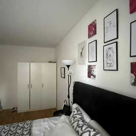 Lägenhet 1-bedroom In With Free Parking Malmö